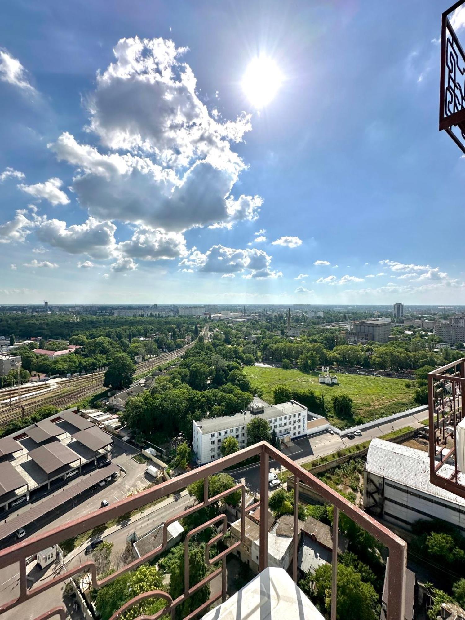 City Rooms Apartments Odessa Buitenkant foto